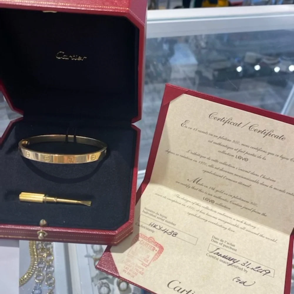 Cartier gold love bracelet size 19 year 2019 - Picture 3 of 8